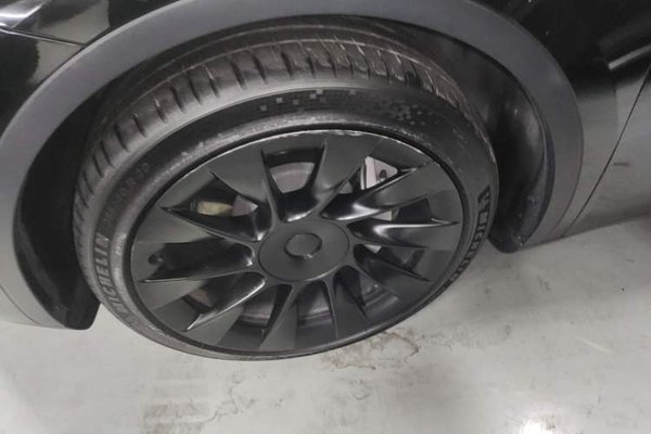 Tesla Model Y 2021, 56800 км, за 28762 USD - фото 10