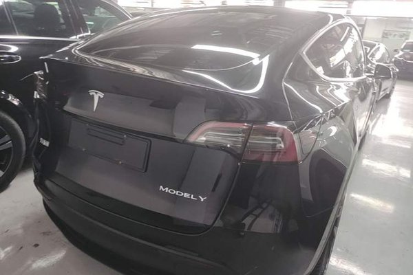 Tesla Model Y 2021, 56800 км, за 28762 USD - фото 6