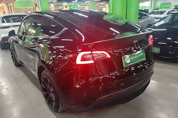 Tesla Model Y 2021, 56800 км, за 24075 USD