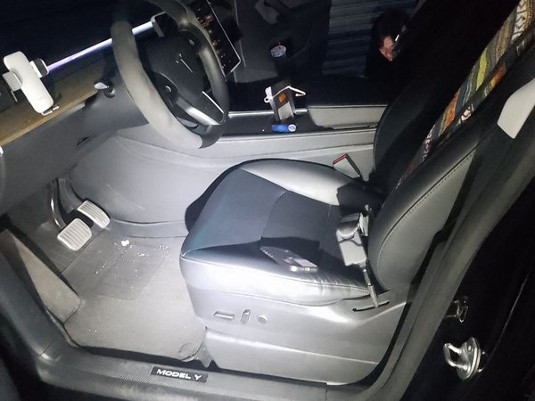 Tesla Model Y 2021, 66800 км, за 22401 USD - фото 16