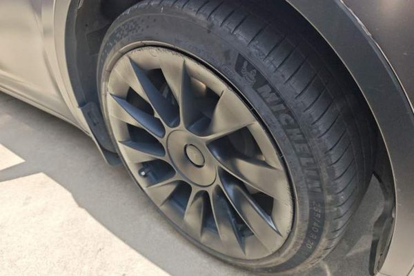 Tesla Model Y 2021, 85500 км, за 22396 USD - фото 8