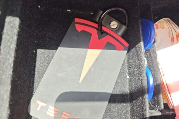Tesla Model Y 2021, 85500 км, за 22396 USD - фото 9