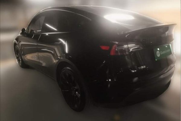 Tesla Model Y 2021, 94000 км, за 21607 USD