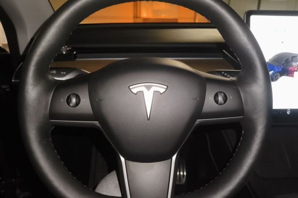 Tesla Model Y 2021, 94000 км, за 21607 USD - фото 9