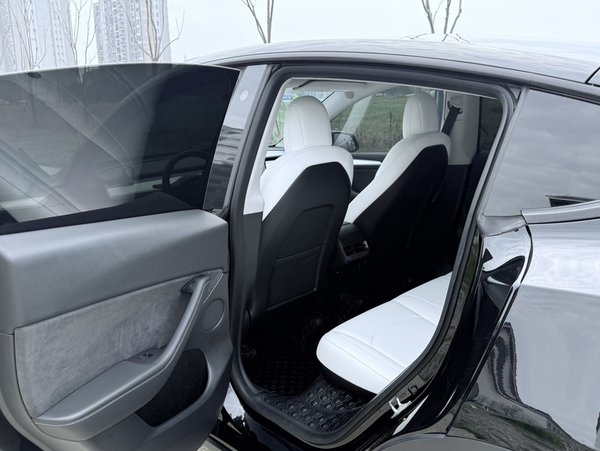 Tesla Model Y 2021, 95100 км, за 22351 USD - фото 36