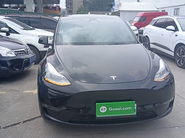 Tesla Model Y 2021, 95100 км, за 22351 USD
