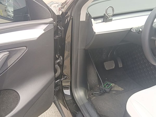 Tesla Model Y 2021, 95100 км, за 22351 USD - фото 25