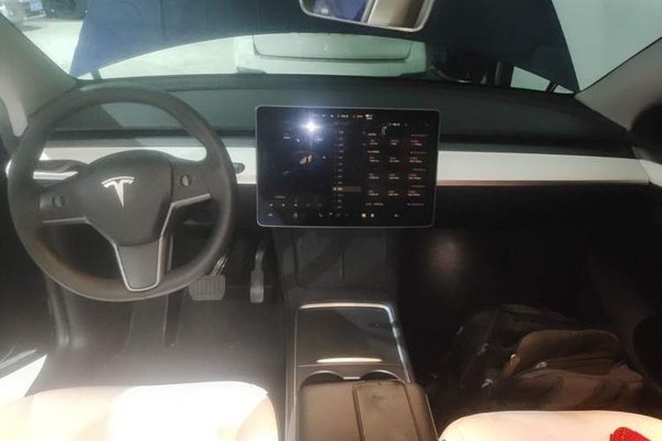 Tesla Model Y 2021, 78100 км, за 24179 USD - фото 20