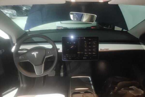 Tesla Model Y 2021, 78100 км, за 24179 USD - фото 17
