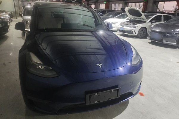 Tesla Model Y 2021, 78100 км, за 24179 USD