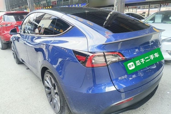 Tesla Model Y 2021, 82400 км, за 29430 USD