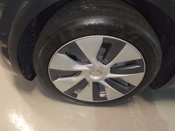 Tesla Model Y 2021, 162300 км, за 20940 USD - фото 8