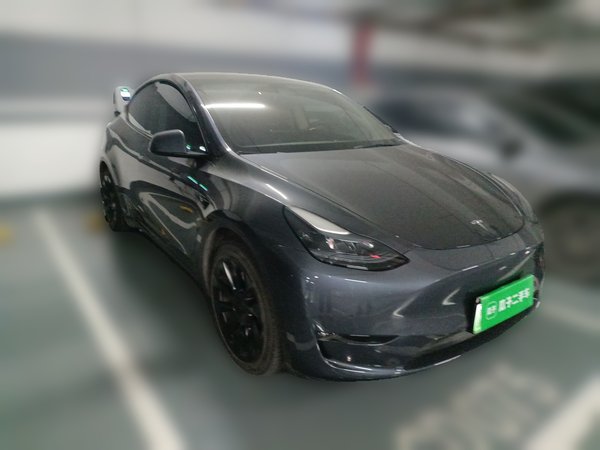 Tesla Model Y 2021, 27100 км, за 22933 USD