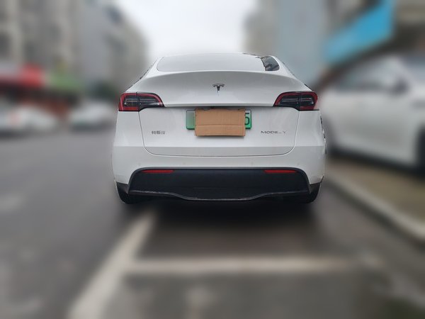 Tesla Model Y 2021, 61200 км, за 23692 USD