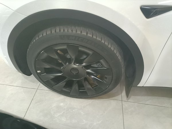 Tesla Model Y 2023, 79600 км, за 30994 USD - фото 8