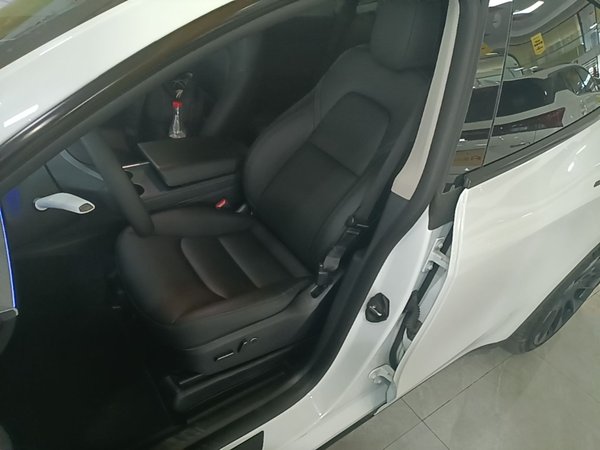 Tesla Model Y 2023, 79600 км, за 30994 USD - фото 18