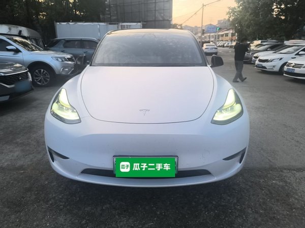 Tesla Model Y 2021, 86100 км, за 21110 USD
