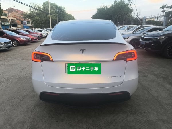 Tesla Model Y 2021, 86100 км, за 21110 USD