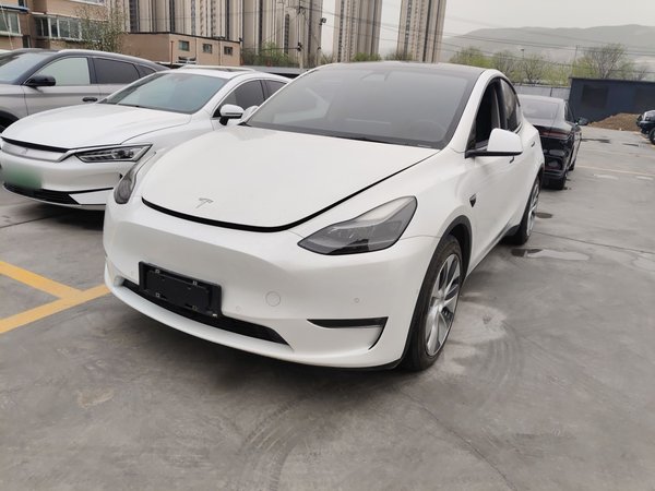 Tesla Model Y 2021, 92200 км, за 23203 USD