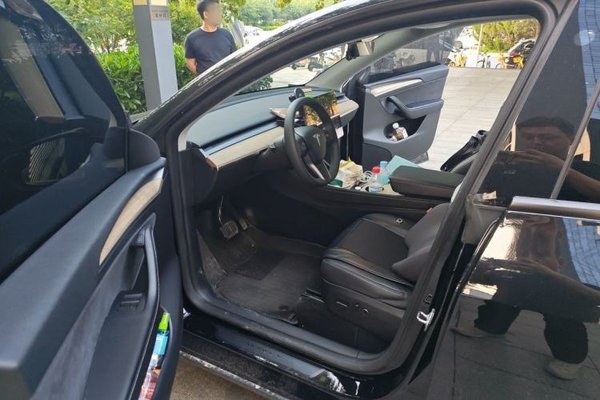 Tesla Model Y 2022, 113200 км, за 23428 USD - фото 17
