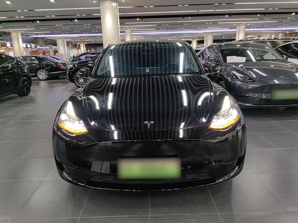 Tesla Model Y 2022, 116300 км, за 24769 USD