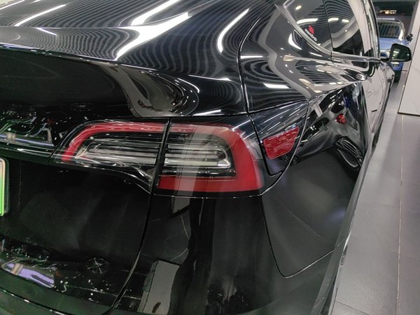 Tesla Model Y 2022, 116300 км, за 24769 USD - фото 7