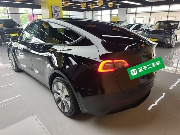 Tesla Model Y 2022, 126100 км, за 24196 USD