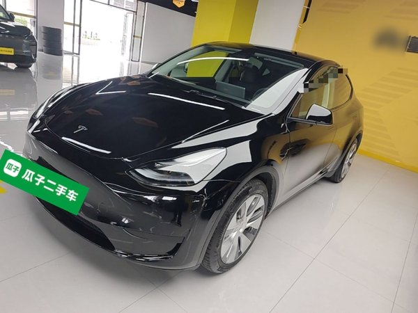 Tesla Model Y · 2022 год