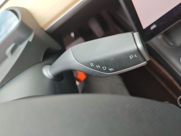 Tesla Model Y 2022, 130300 км, за 21994 USD - фото 11