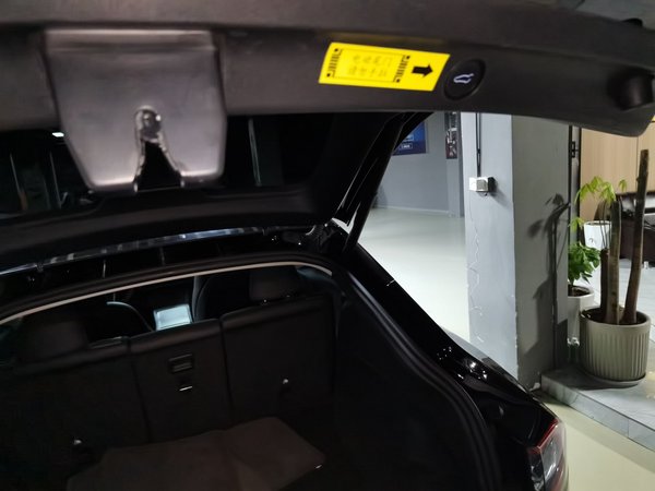 Tesla Model Y 2022, 139800 км, за 23453 USD - фото 17