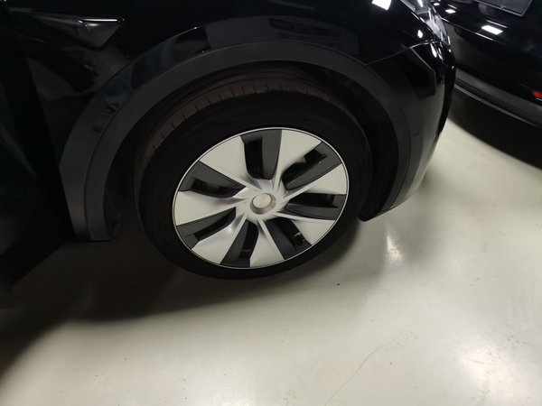 Tesla Model Y 2022, 139800 км, за 23453 USD