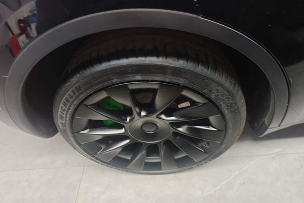 Tesla Model Y 2022, 28500 км, за 30711 USD - фото 11