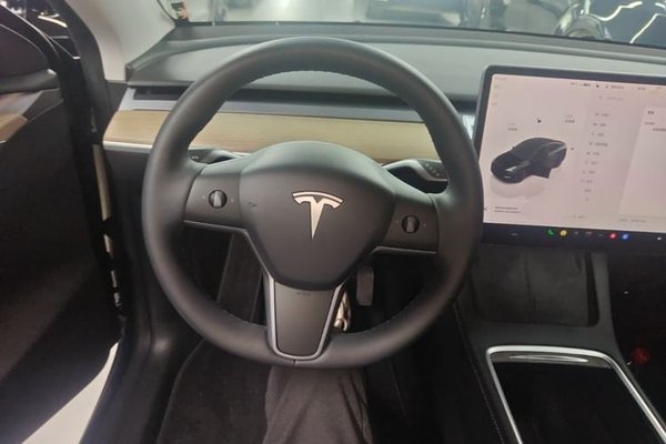 Tesla Model Y 2022, 28500 км, за 30711 USD - фото 13