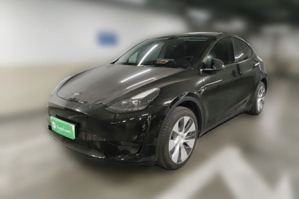 Tesla Model Y · 2022 год