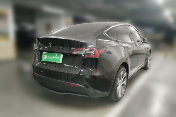Tesla Model Y 2022, 31300 км, за 26007 USD