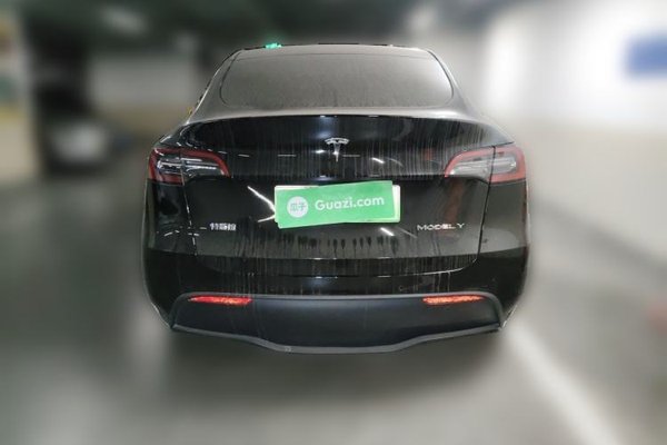 Tesla Model Y 2022, 31300 км, за 26007 USD