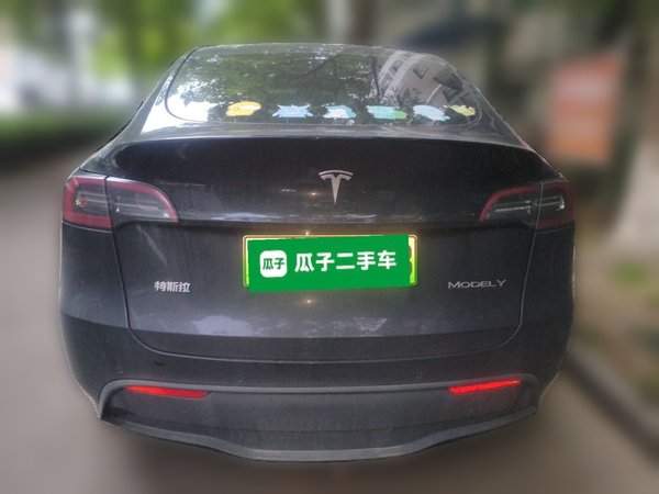 Tesla Model Y 2022, 33100 км, за 24891 USD