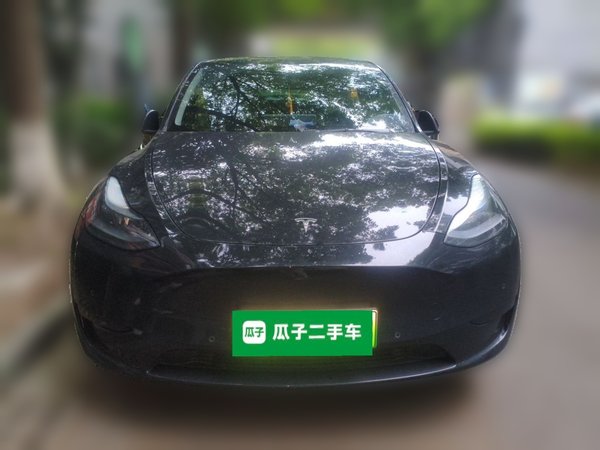 Tesla Model Y 2022, 33100 км, за 24891 USD