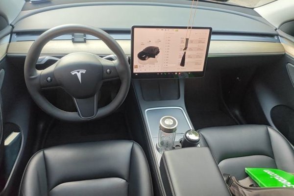 Tesla Model Y 2022, 36600 км, за 26869 USD - фото 9