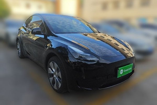 Tesla Model Y 2022, 36600 км, за 26869 USD