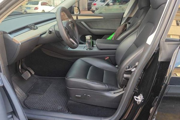 Tesla Model Y 2022, 36600 км, за 26869 USD - фото 15