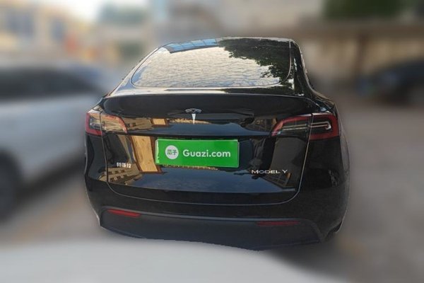 Tesla Model Y 2022, 36600 км, за 26869 USD