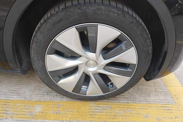 Tesla Model Y 2022, 36600 км, за 26869 USD - фото 8