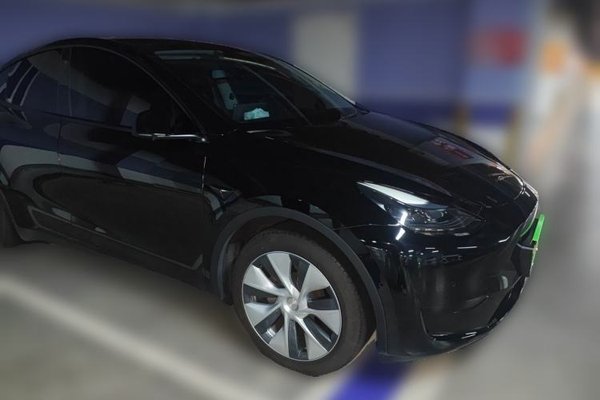 Tesla Model Y 2022, 37600 км, за 24908 USD