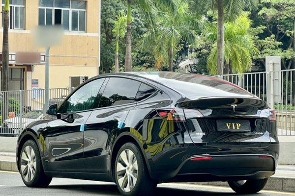 Tesla Model Y 2022, 37800 км, за 27091 USD - фото 16