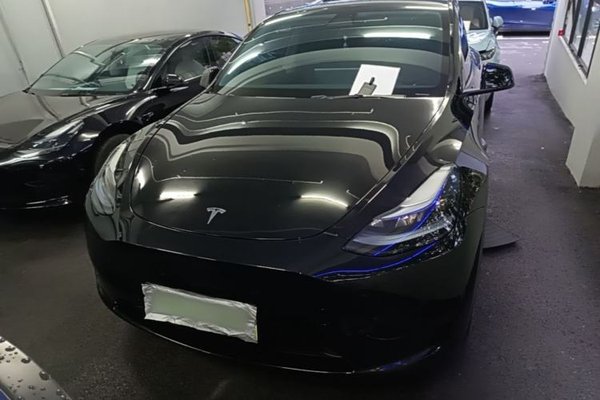 Tesla Model Y 2022, 37800 км, за 27091 USD
