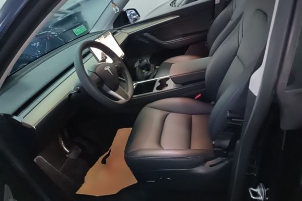 Tesla Model Y 2022, 37800 км, за 27091 USD - фото 26