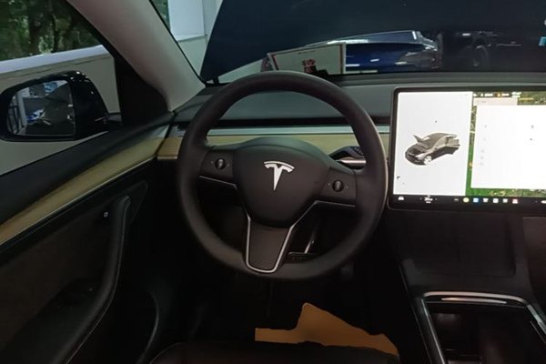Tesla Model Y 2022, 37800 км, за 27091 USD - фото 22