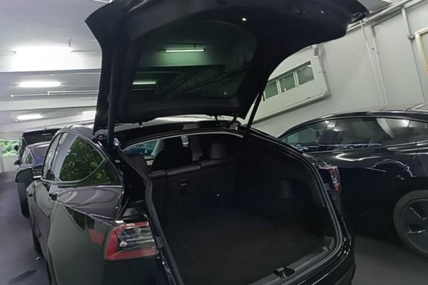 Tesla Model Y 2022, 37800 км, за 27091 USD - фото 31