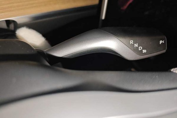 Tesla Model Y 2022, 38700 км, за 27238 USD - фото 15